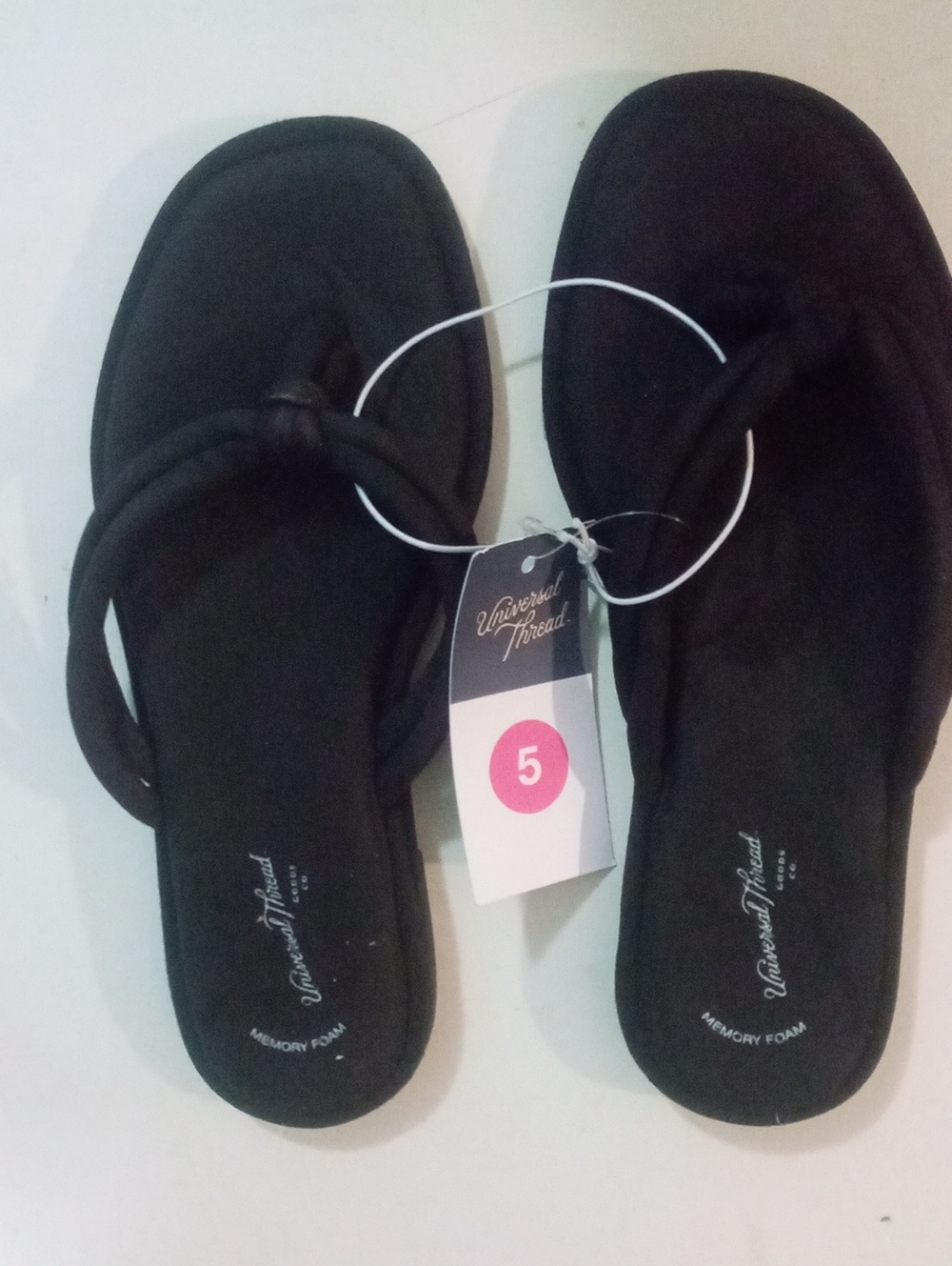 Universal Black Memory Foam Flip Flop Sandals Sz 5 Kirby NWT